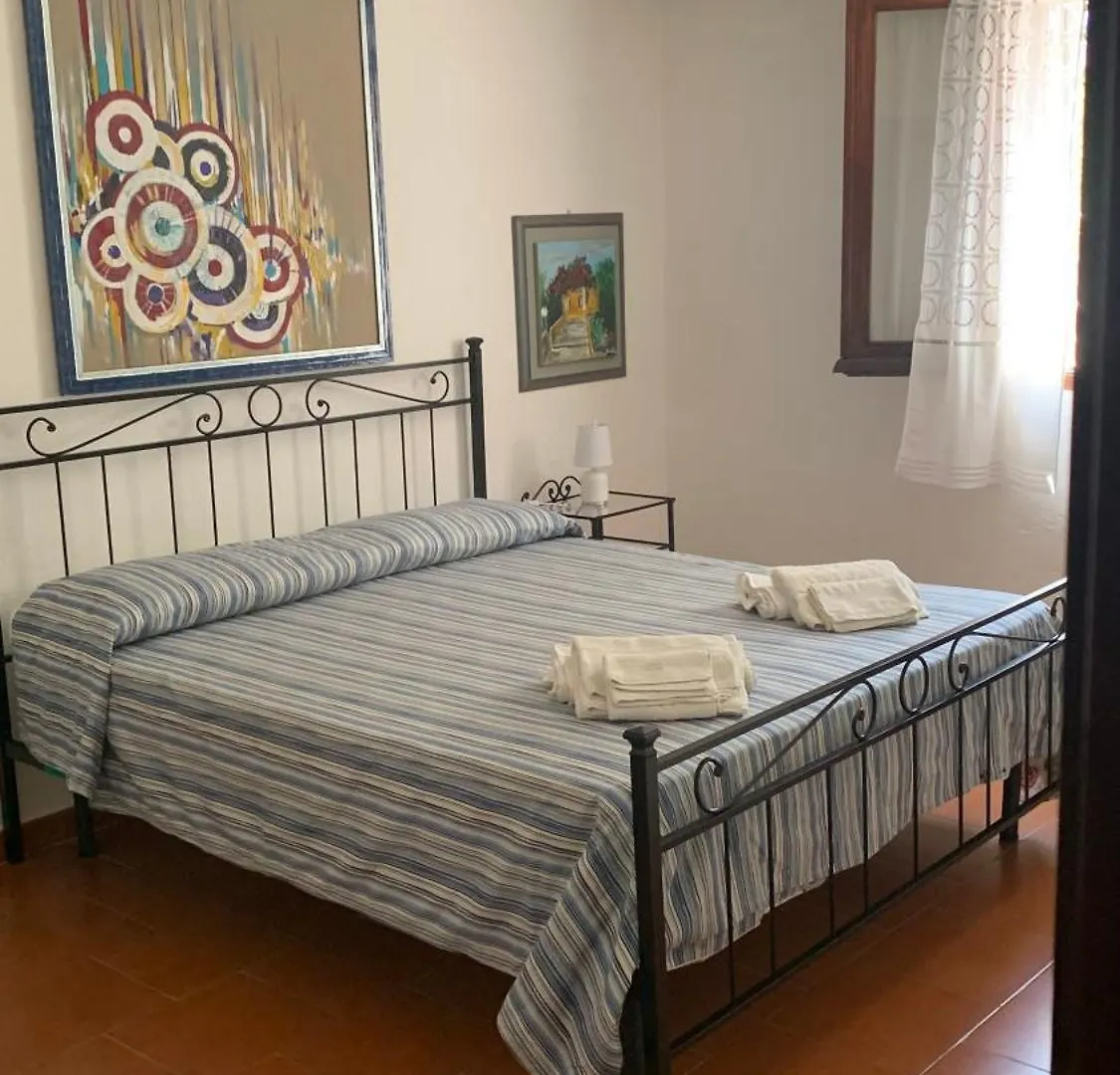 Casa de Férias Casa Mimi Vila La Maddalena  Itália