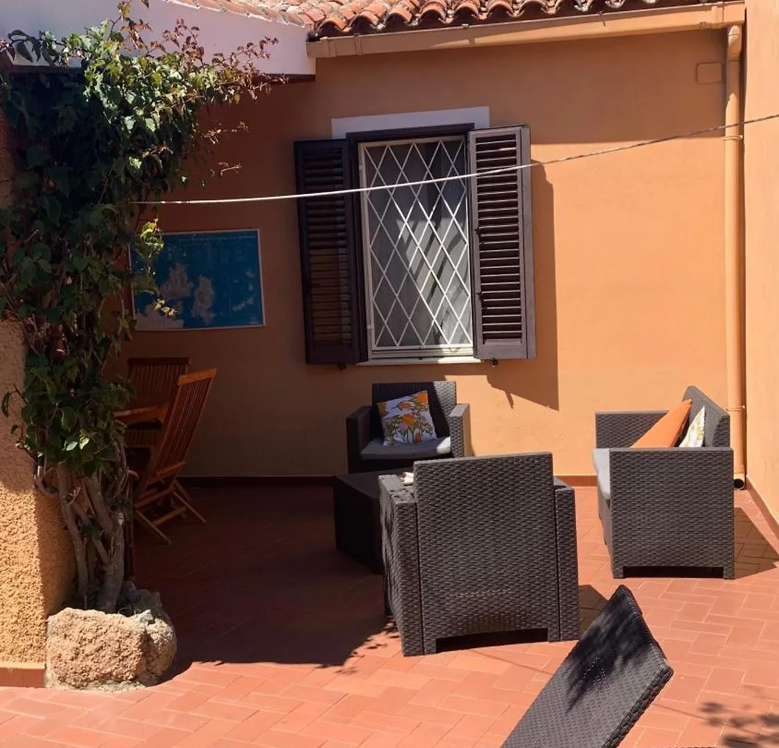 Casa Mimi Vila La Maddalena  Itália